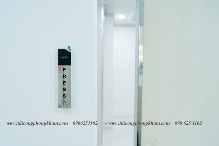 Cửa Chì tự động nha khoa nhân tâm